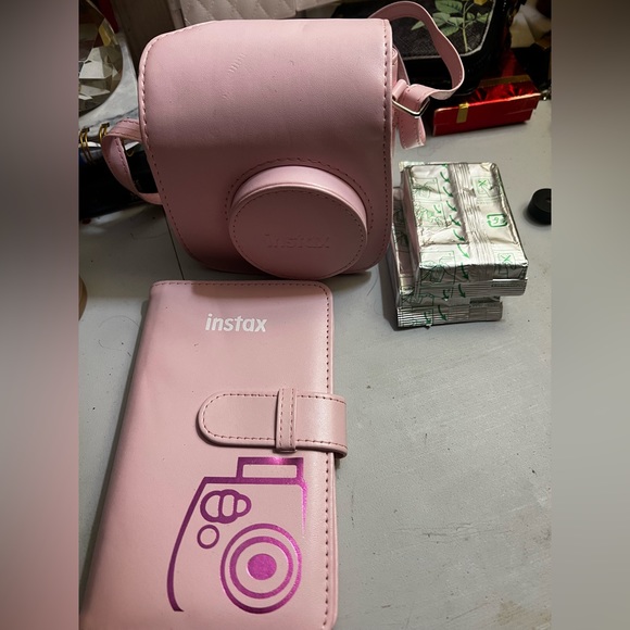 INSTAX CAMERA
